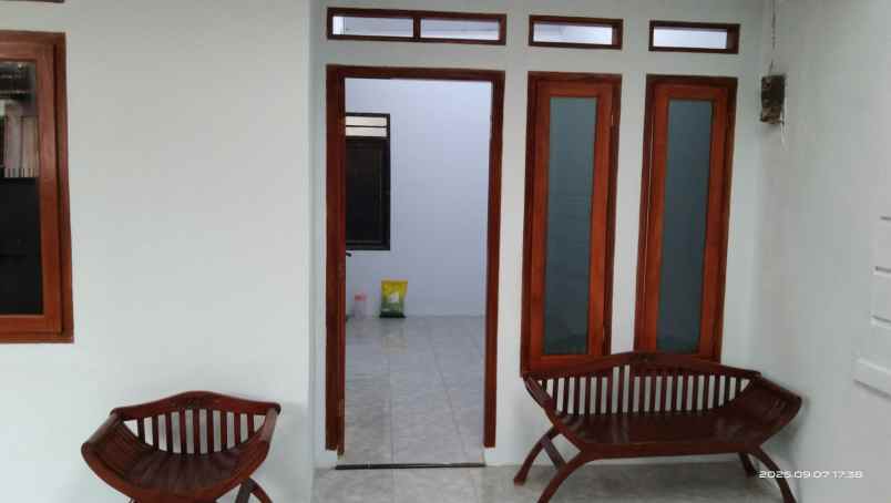 dijual rumah dan siap huni