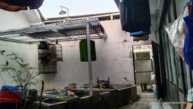 dijual rumah dan siap huni