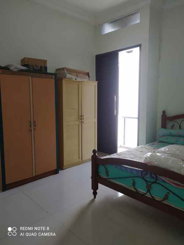 dijual rumah darmo selatan permai 6