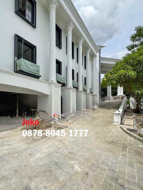 dijual rumah dekat bukit golf