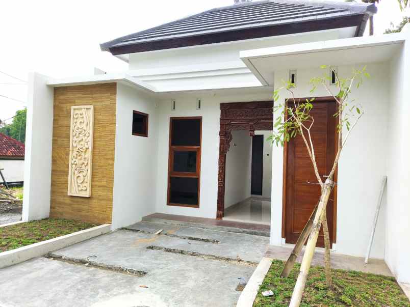 dijual rumah dekat dengan universitas ukdw 2 di bantul