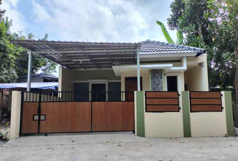 dijual rumah dekat pabrik sampoerna