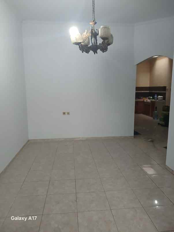 dijual rumah di bekasi timur regency