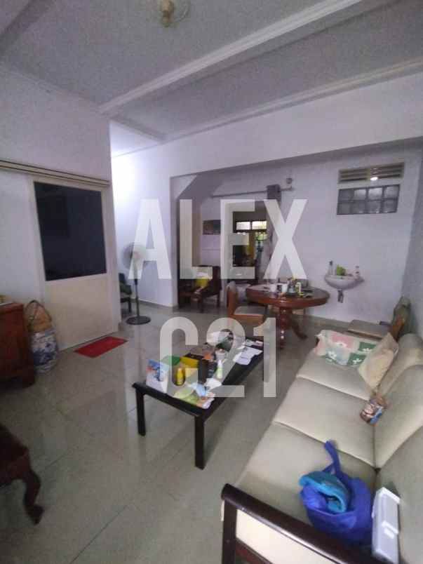 dijual rumah di cempaka putih barat jakarta pusat