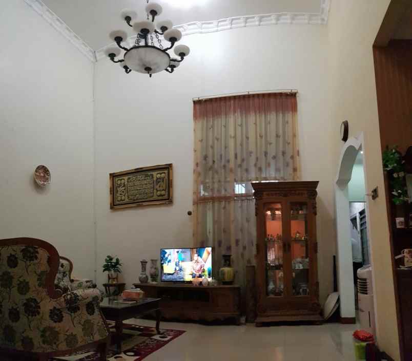 dijual rumah di graha wahid semarang