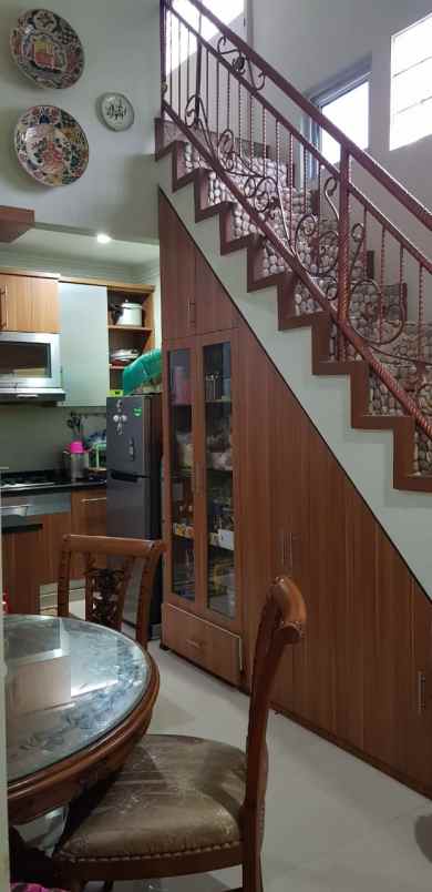 dijual rumah di graha wahid semarang