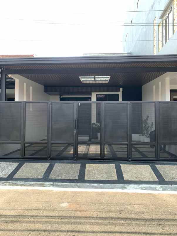 dijual rumah di jual rumah modern siap