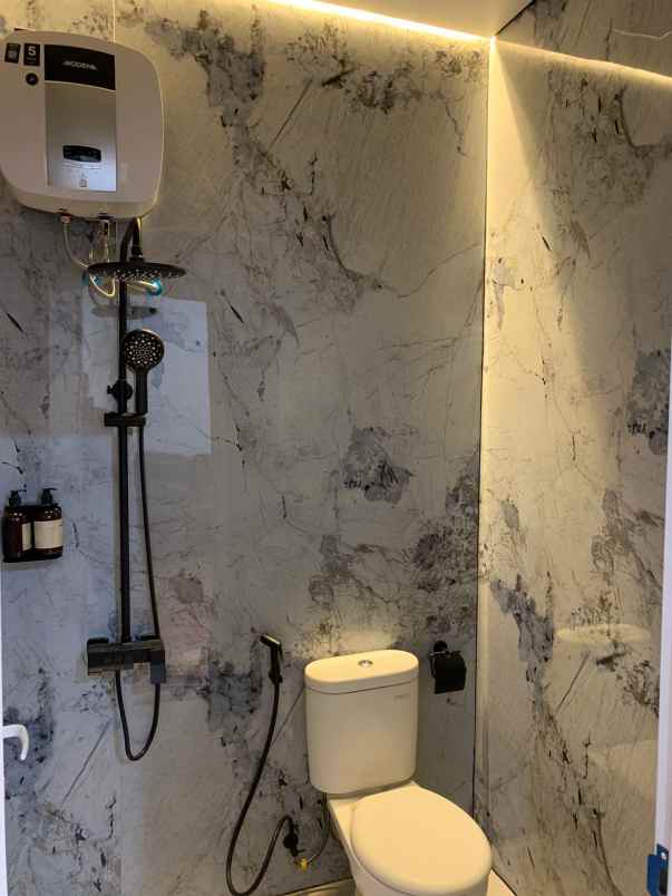 dijual rumah di jual rumah modern siap