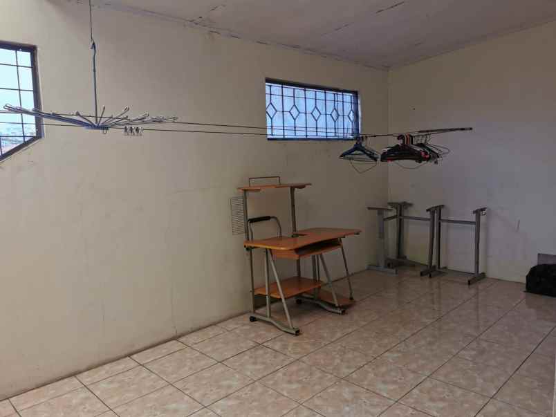 dijual rumah di mangga besar taman sari jakarta barat