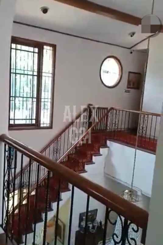 dijual rumah di pejaten jakarta selatan