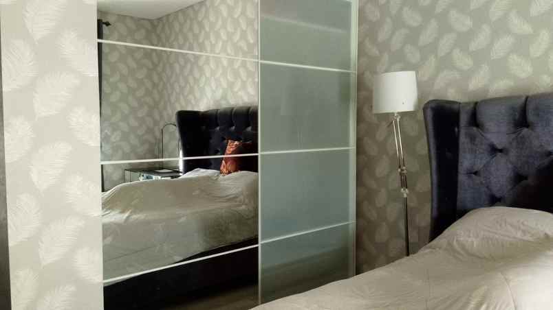 dijual rumah di raffles hills cibubur furnished