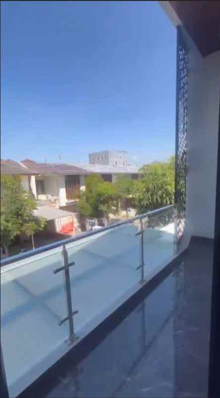 dijual rumah dian istana