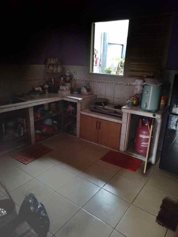 dijual rumah dijual rumah di jl maruga