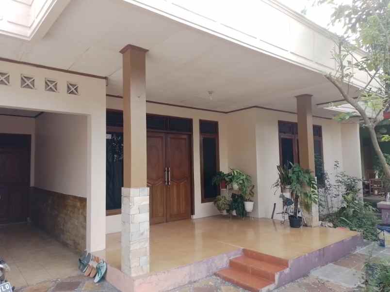 dijual rumah dijual rumah di jl maruga