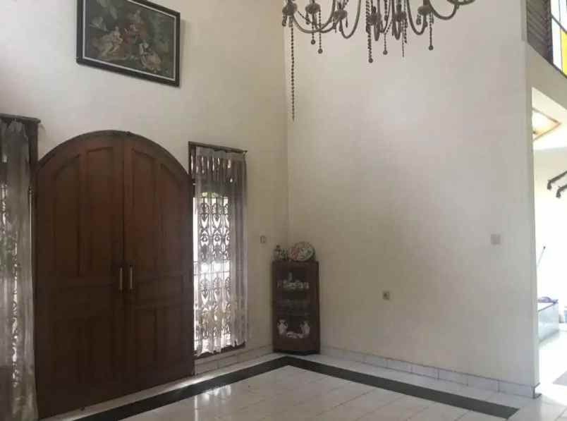 dijual rumah dukuh