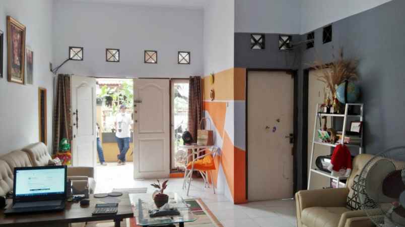 dijual rumah duren sawit jakarta timur