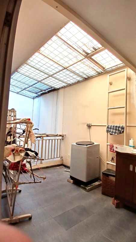 dijual rumah gading griya lestari