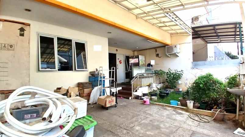 dijual rumah gading griya lestari