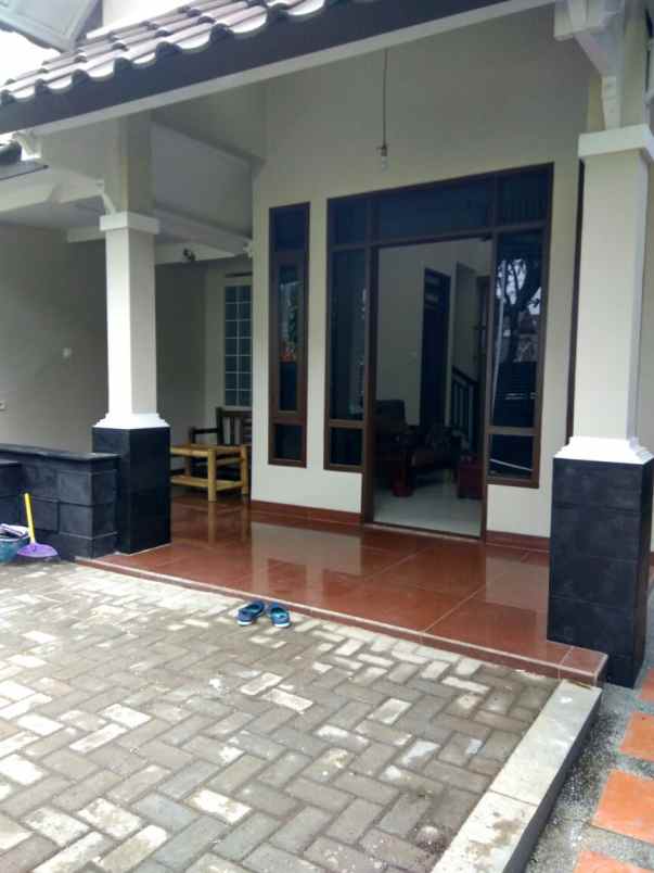 dijual rumah gading regency