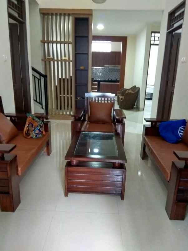 dijual rumah gading regency