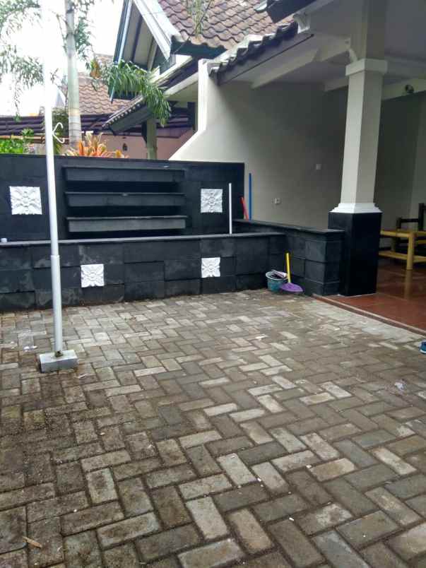 dijual rumah gading regency