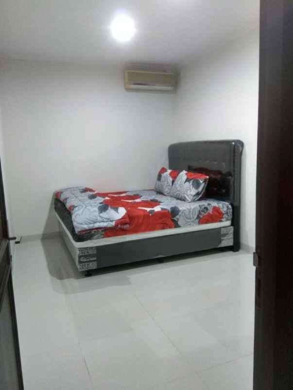 dijual rumah gading regency