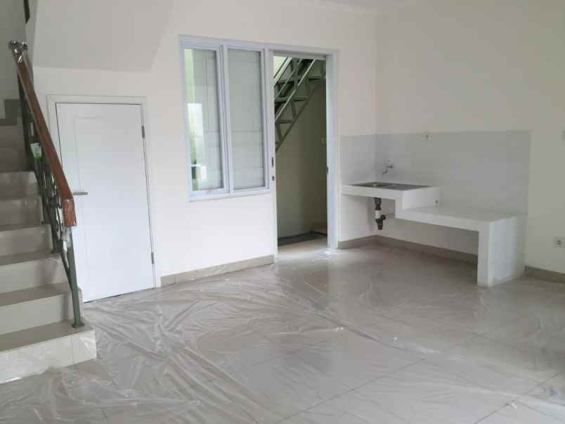 dijual rumah gading serpong