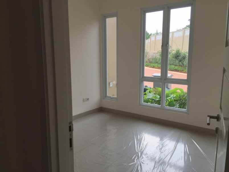 dijual rumah gading serpong