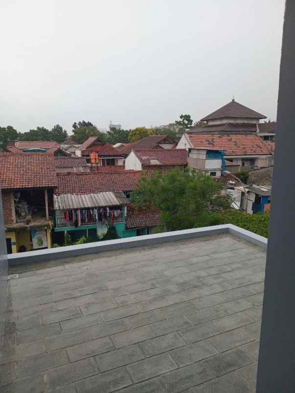 dijual rumah gatot subroti