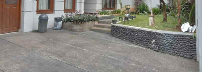 dijual rumah gedung pinang