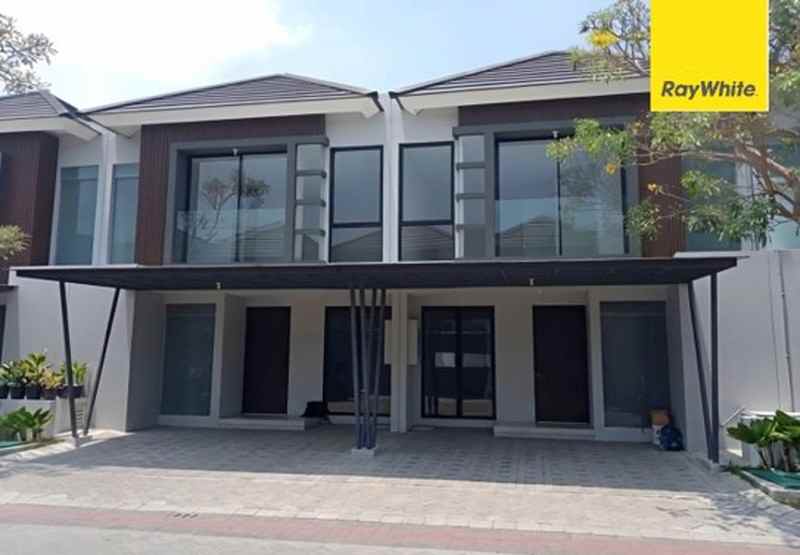 dijual rumah gladstone grand pakuwon