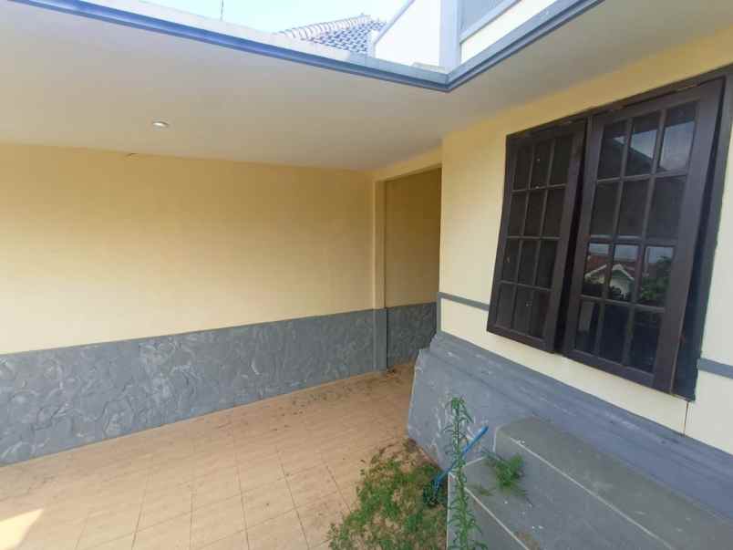 dijual rumah graha dewata