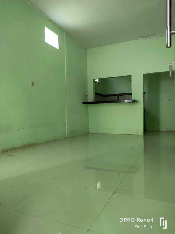 dijual rumah graha kebraon mas