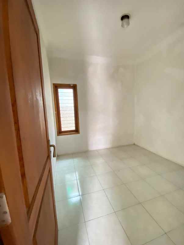 dijual rumah graha permata surya ngadirgo