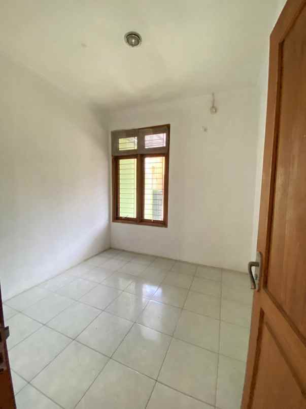 dijual rumah graha permata surya ngadirgo