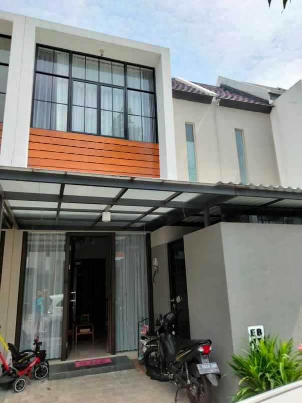 dijual rumah grand sunrise siap huni