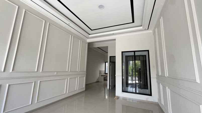 dijual rumah greenlake wonorejo