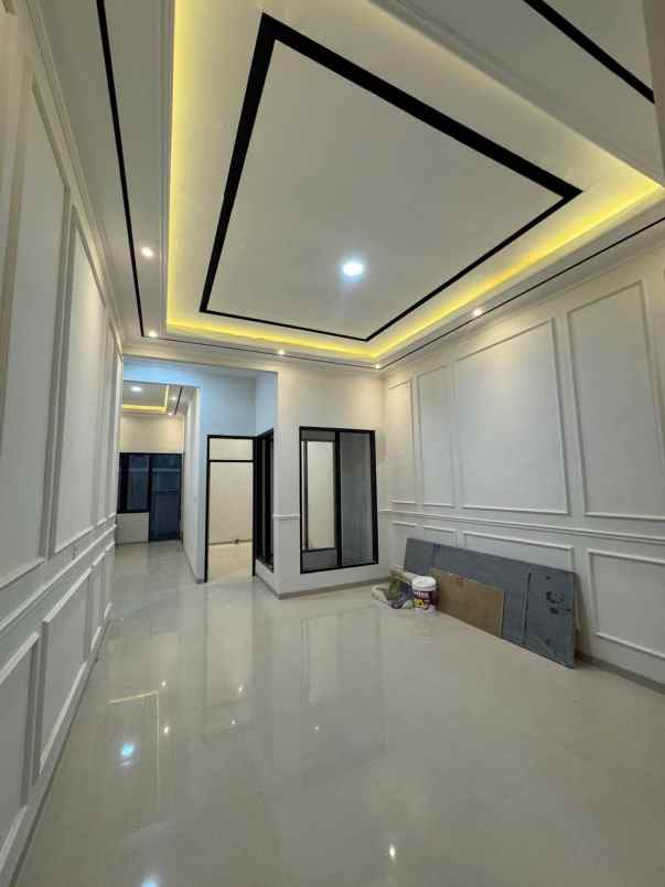 dijual rumah greenlake wonorejo