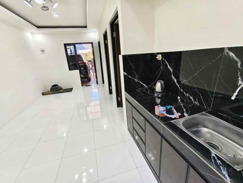 dijual rumah greges