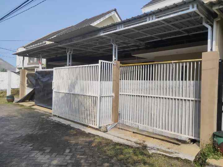 dijual rumah griya amerta