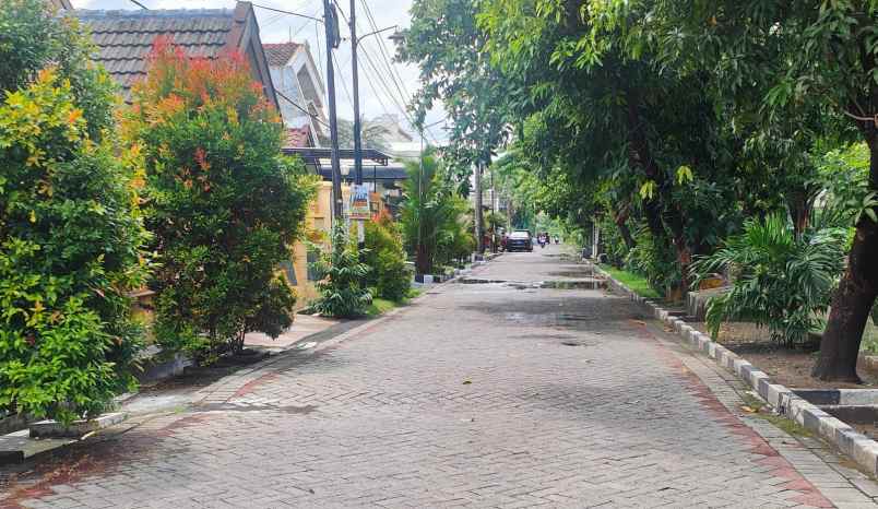 dijual rumah griya kebraon