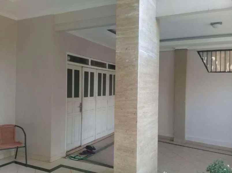 dijual rumah guntur kec setiabudi