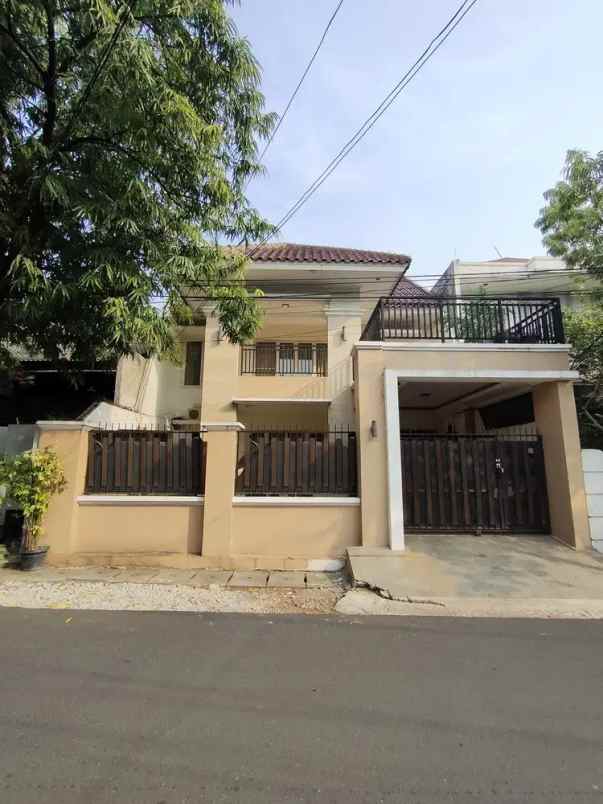 dijual rumah guntur kec setiabudi