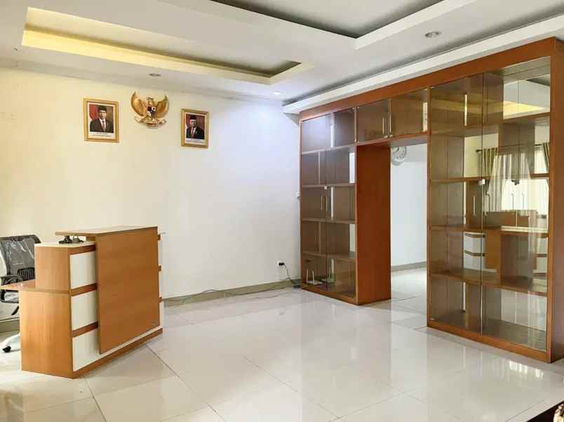 dijual rumah guntur kec setiabudi