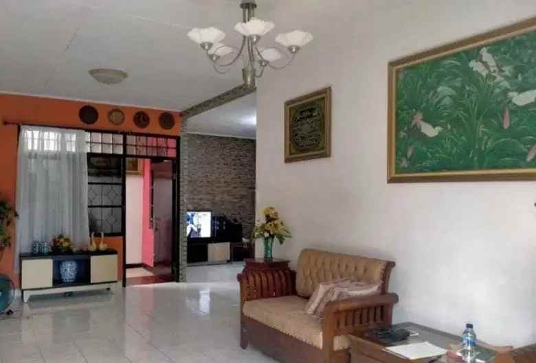 dijual rumah hook akses strategis di bsd city