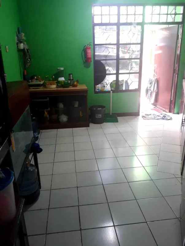 dijual rumah hook akses strategis di bsd city