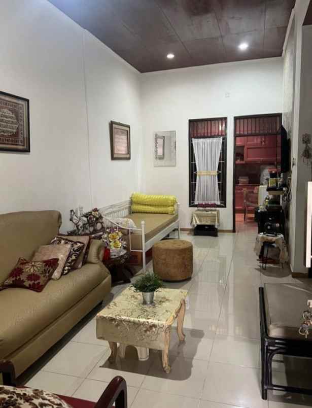 dijual rumah hunian dikawasan pondok karya