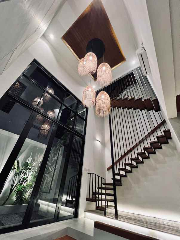 dijual rumah jagakarsa