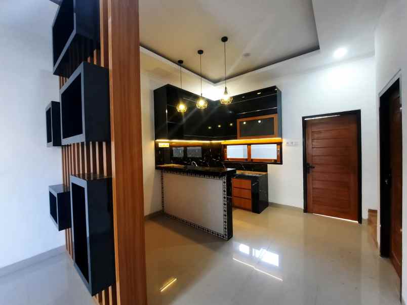 dijual rumah jalan andakasa