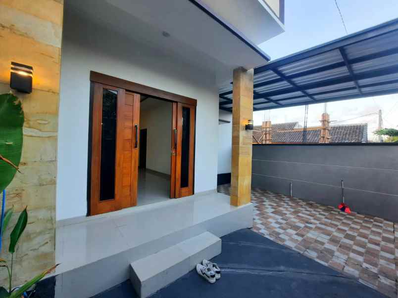 dijual rumah jalan andakasa